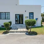 Ilios And Irene 10 4* מסטיכרי