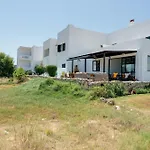 Ilios And Irene 10 לינה וארוחת בוקר 4*