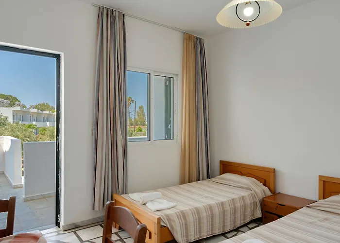 Ilios And Irene 10 4*