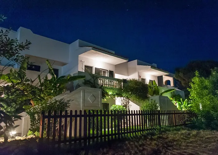 Ilios And Irene 10 4* 马斯蒂查里