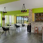 B&B Ilios And Irene 10