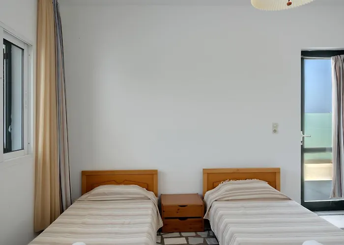 Ilios And Irene 10 Bed and Breakfast