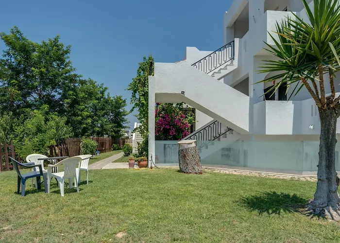 Ilios And Irene 10 Bed & Breakfast